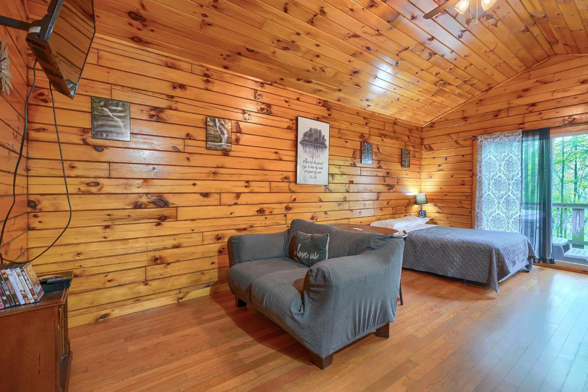 Blue Rose Cabins - Wildwoods Cabin Logan Dış mekan fotoğraf